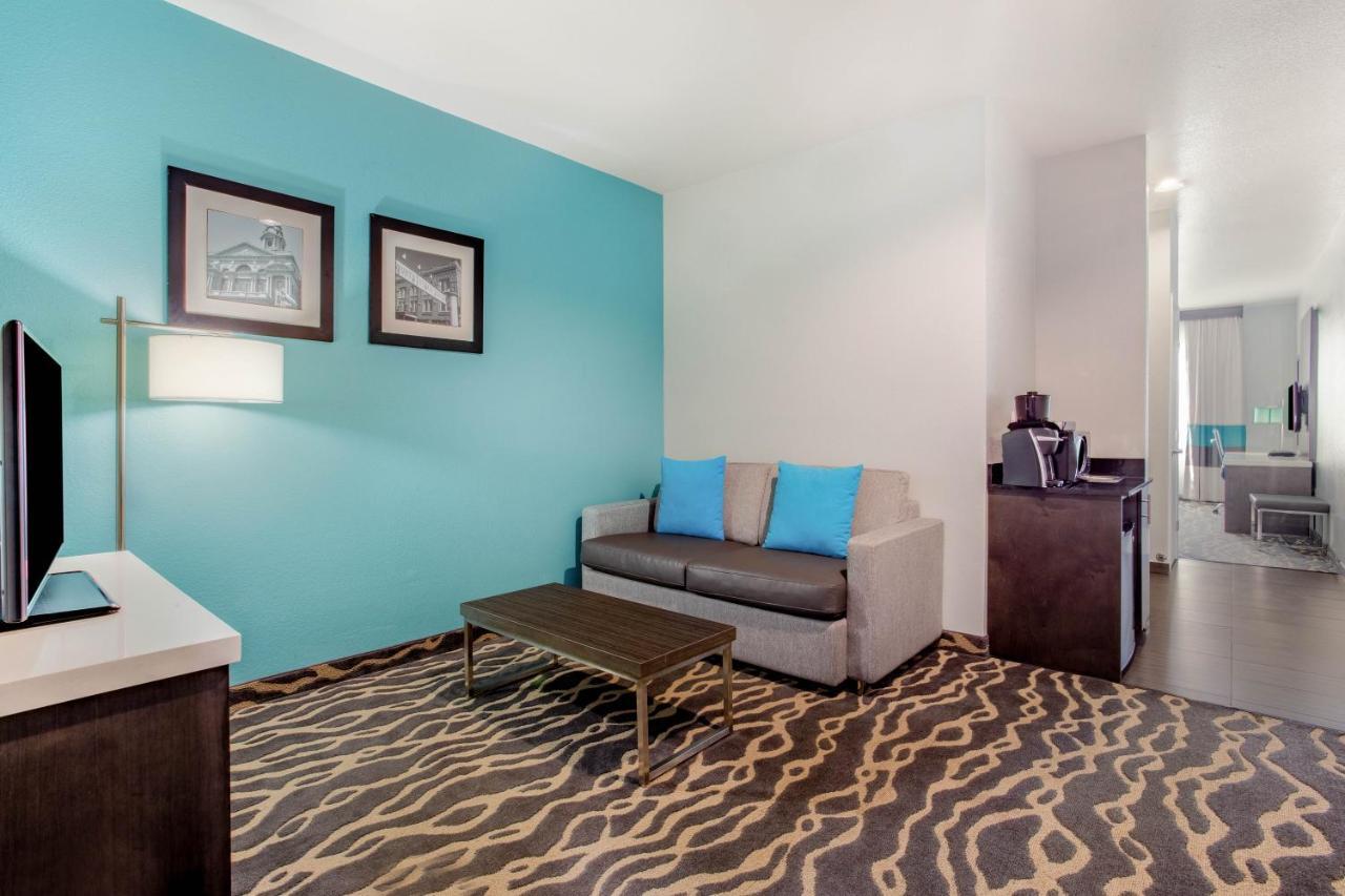 La Quinta Inn & Suites By Wyndham Northlake Ft. Worth Elizabethtown Exterior foto